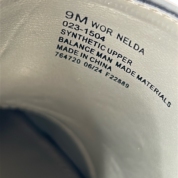 2514- Worthington Wor Nelda Black & Gold Mules Size 9 NWT with Box - Picture 12 of 12